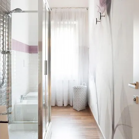 Apartament Plum Guide - Trinity *